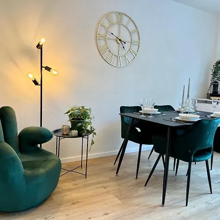 Design Mit Balkon - Kueche - Netflix 에센
