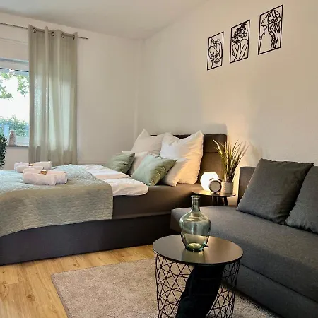 Design Mit Balkon - Kueche - Netflix Apartment Essen
